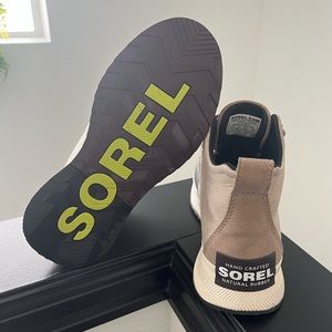 NEW | SOREL Out N About III | Women 6.5 | Taupe